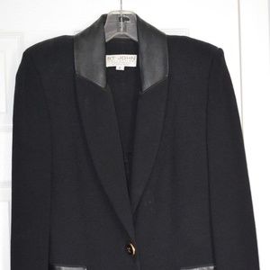 TIMELESS/CLASSIC St. John Two Piece Suite